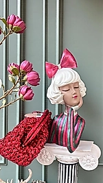 Yılbaşı Model Sunum Yapan Kız